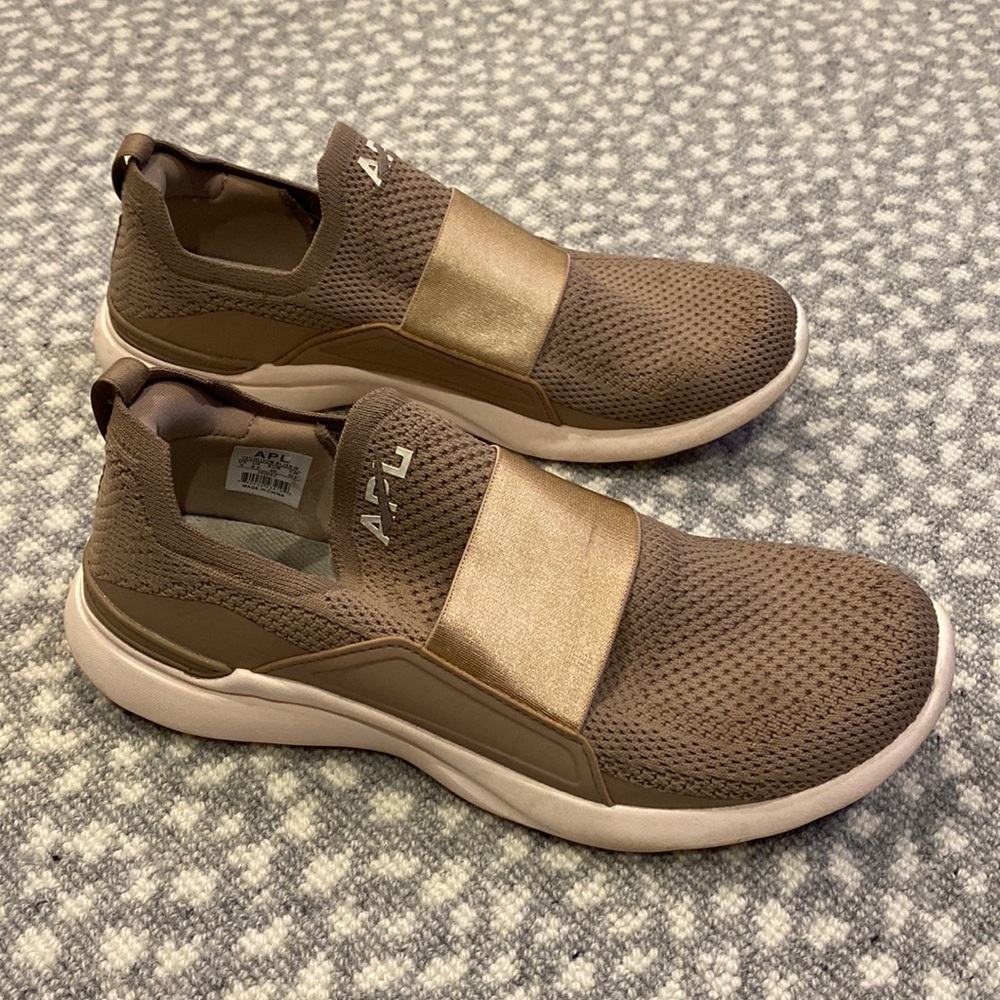 APL TechLoom Bliss Running Shoes - Rose
